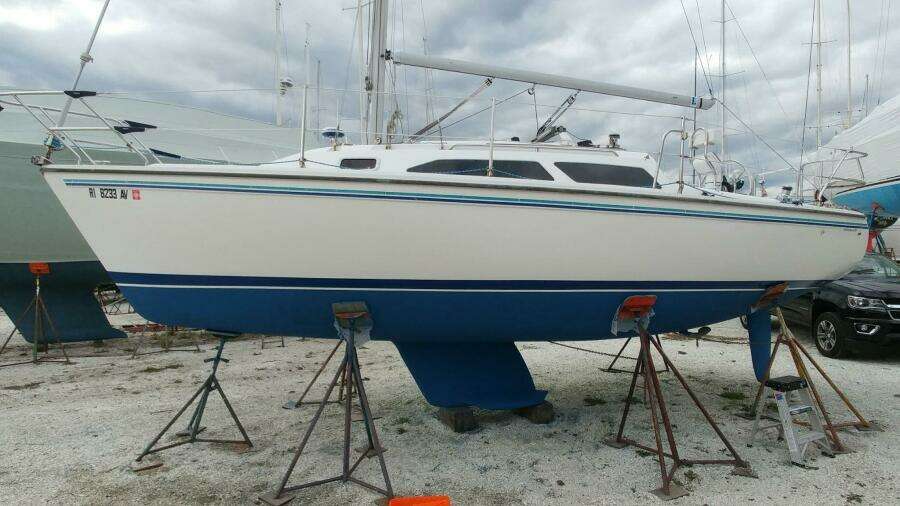 27ft Catalina Yacht For Sale