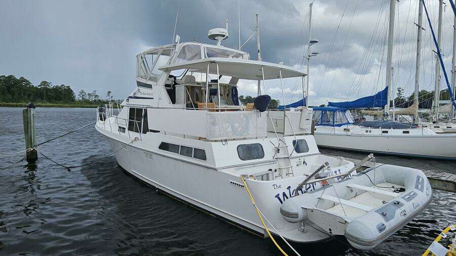 Water House 45ft Tollycraft Yacht For Sale