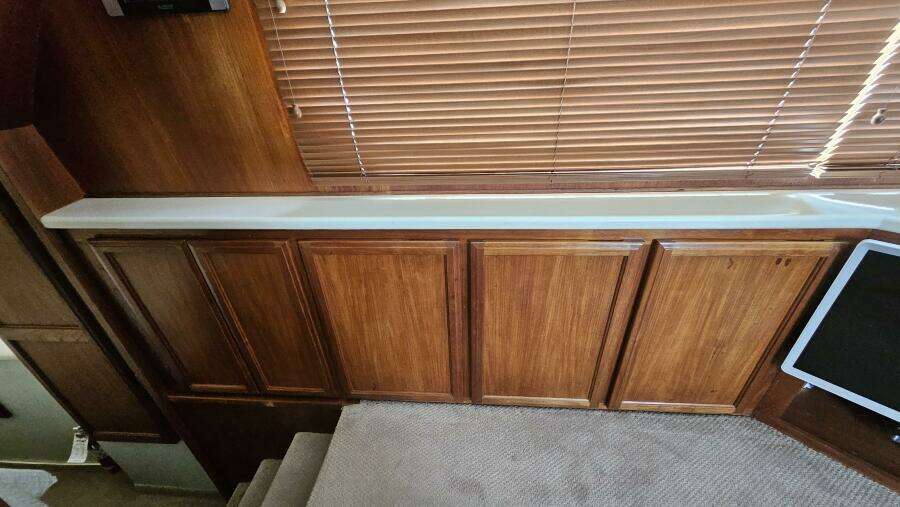 Water House 45ft Tollycraft Yacht For Sale
