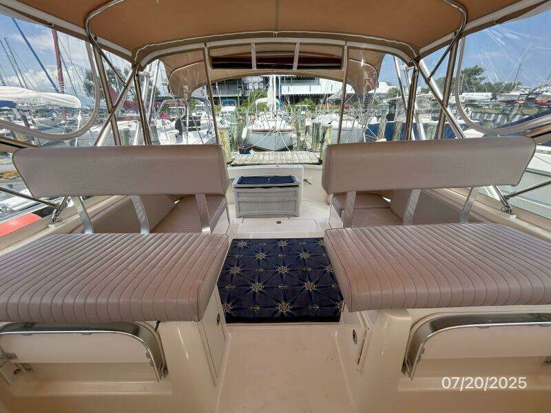 34' Mainship upper deck aft 34' Mainship upper deck aft