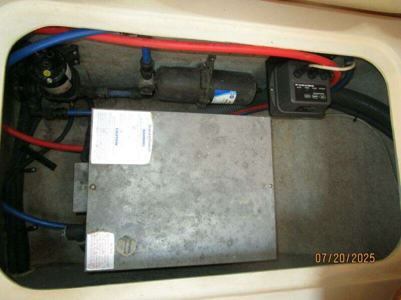 34' Mainship water heater 34' Mainship water heater