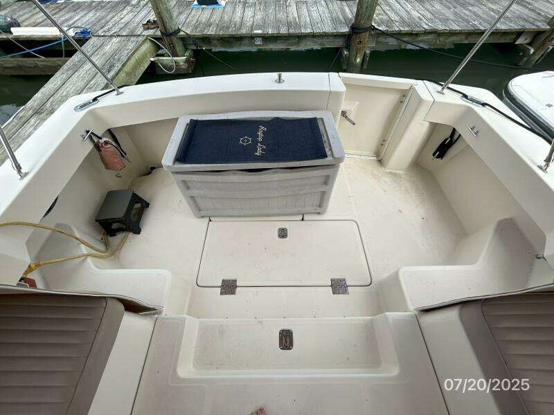 34' Mainship cockpit3 34' Mainship cockpit3