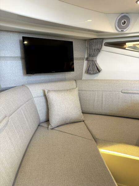 Salty Xperience 32ft Sea Ray Yacht For Sale