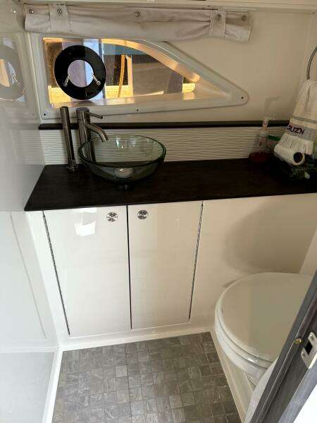 Salty Xperience 32ft Sea Ray Yacht For Sale