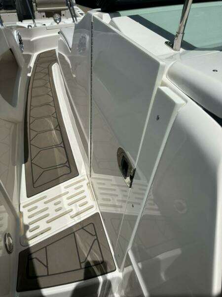 Salty Xperience 32ft Sea Ray Yacht For Sale