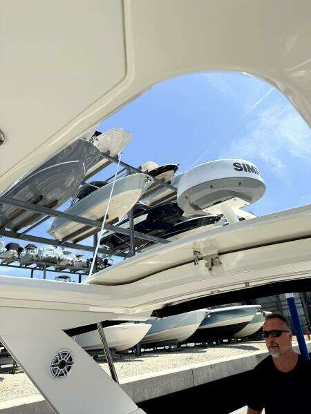Salty Xperience 32ft Sea Ray Yacht For Sale