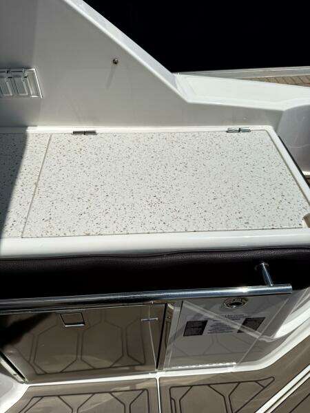 Salty Xperience 32ft Sea Ray Yacht For Sale