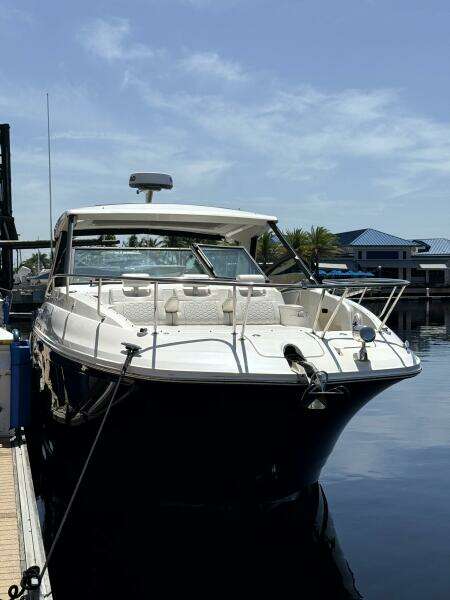 Salty Xperience 32ft Sea Ray Yacht For Sale