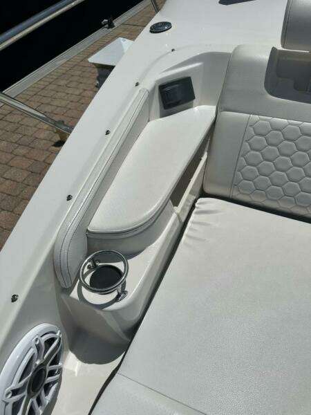Salty Xperience 32ft Sea Ray Yacht For Sale