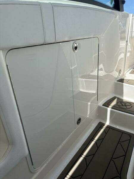Salty Xperience 32ft Sea Ray Yacht For Sale
