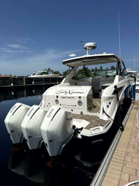 Salty Xperience 32ft Sea Ray Yacht For Sale