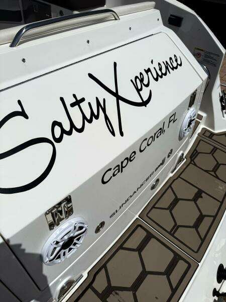 Salty Xperience 32ft Sea Ray Yacht For Sale