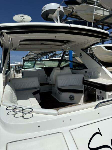 Salty Xperience 32ft Sea Ray Yacht For Sale