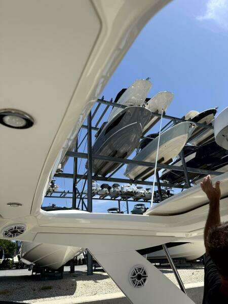 Salty Xperience 32ft Sea Ray Yacht For Sale