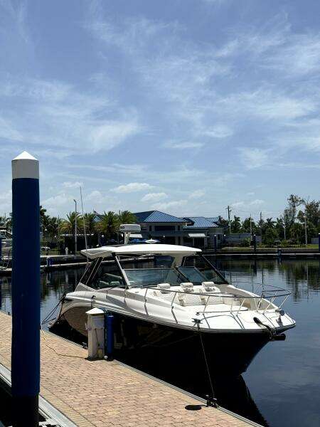 Salty Xperience 32ft Sea Ray Yacht For Sale