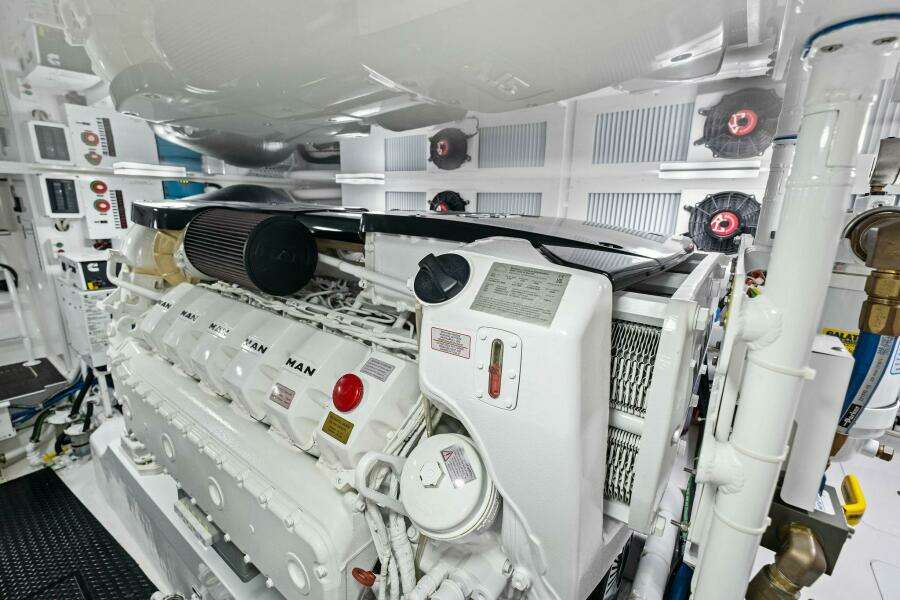 2024 Viking 54 Convertible GYS Trade