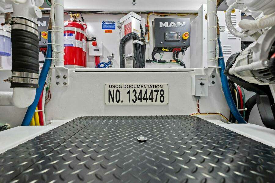 2024 Viking 54 Convertible GYS Trade