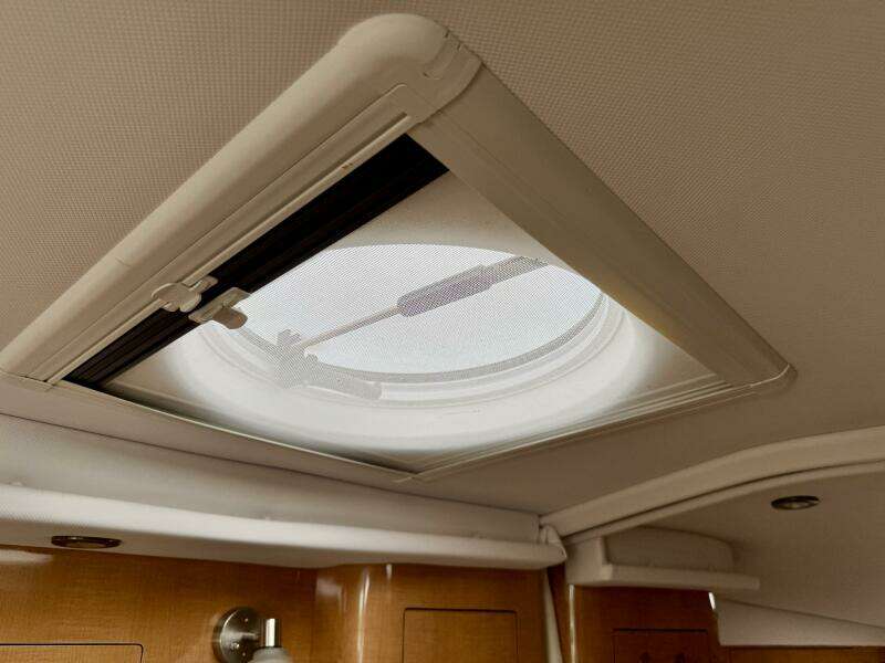 35ft Four Winns Yacht For Sale