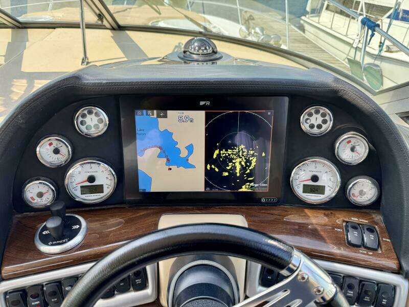 35ft Four Winns Yacht For Sale