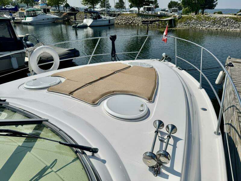 35ft Four Winns Yacht For Sale