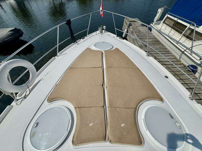 35ft Four Winns Yacht For Sale