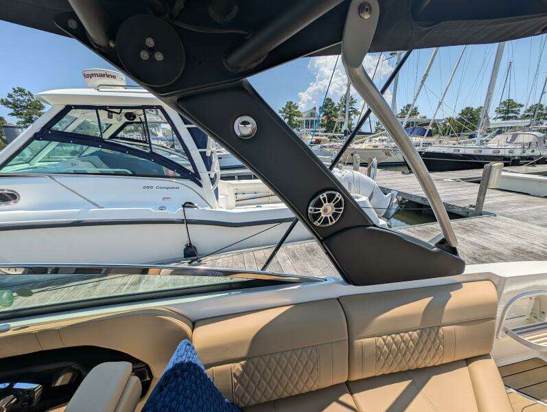 28ft Sea Ray Yacht For Sale