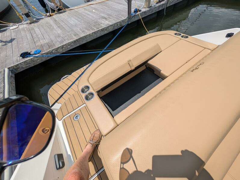 28ft Sea Ray Yacht For Sale