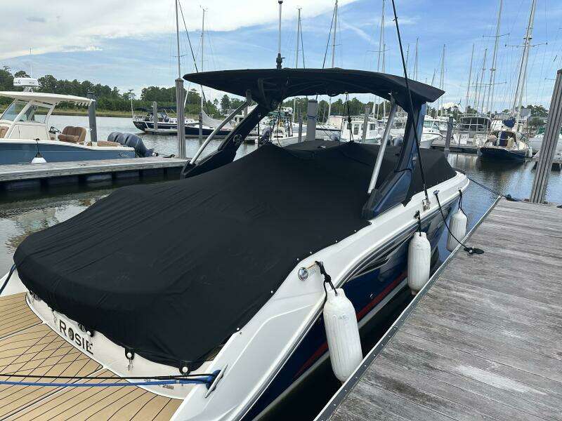 28ft Sea Ray Yacht For Sale
