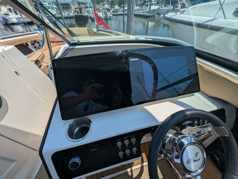28ft Sea Ray Yacht For Sale
