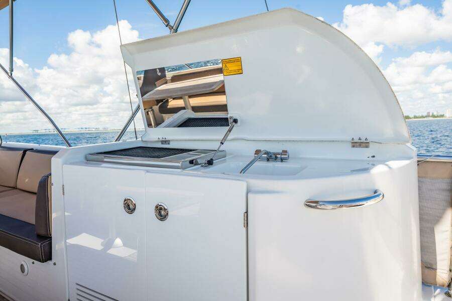 Wanderer 44ft Beneteau Yacht For Sale