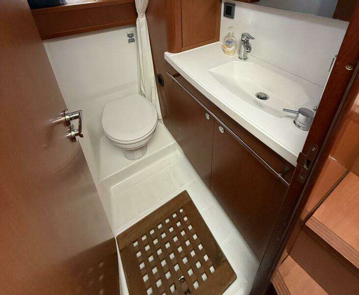Wanderer 44ft Beneteau Yacht For Sale