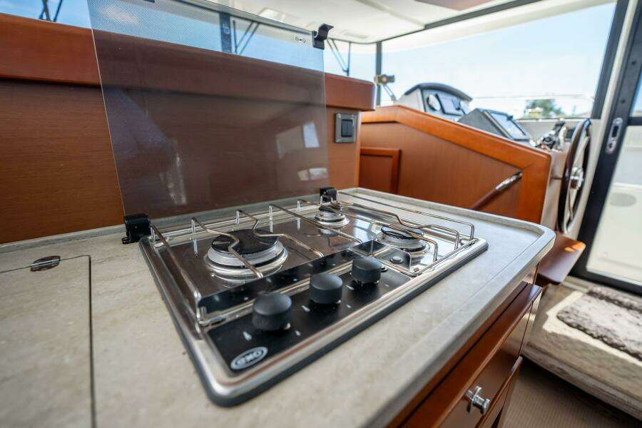 Wanderer 44ft Beneteau Yacht For Sale