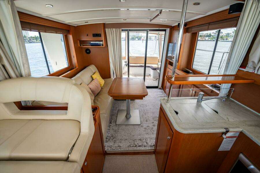 Wanderer 44ft Beneteau Yacht For Sale