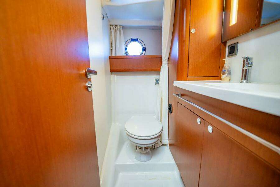 Wanderer 44ft Beneteau Yacht For Sale