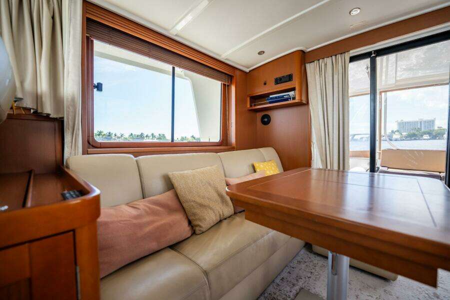 Wanderer 44ft Beneteau Yacht For Sale