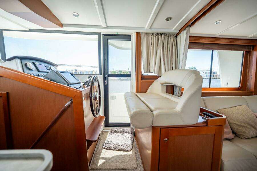 Wanderer 44ft Beneteau Yacht For Sale