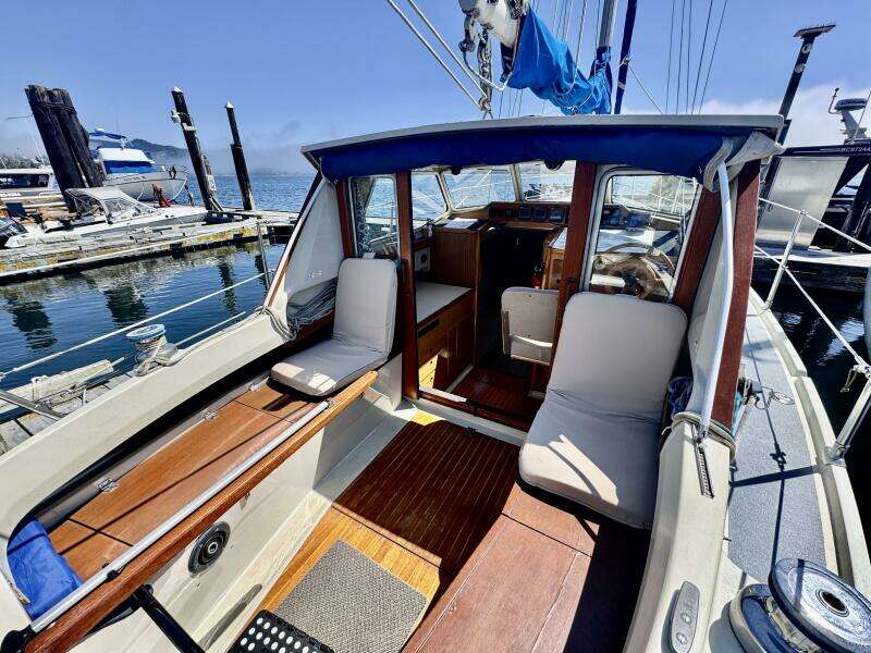 30ft LM Yacht For Sale