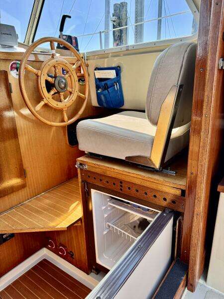 30ft LM Yacht For Sale