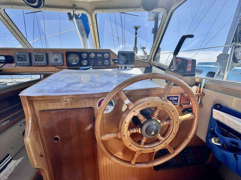 30ft LM Yacht For Sale