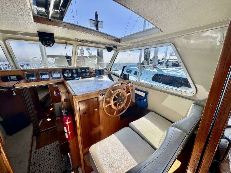 30ft LM Yacht For Sale