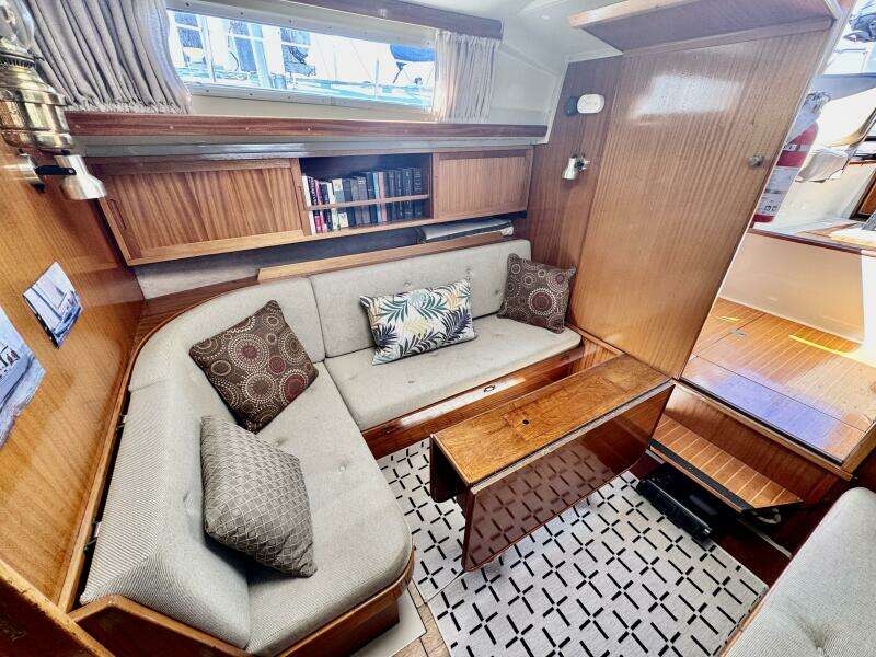 30ft LM Yacht For Sale