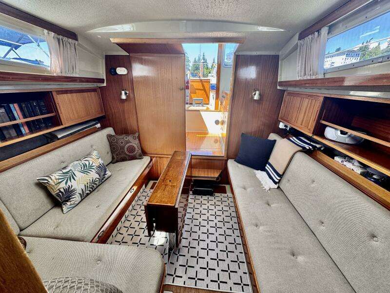 30ft LM Yacht For Sale