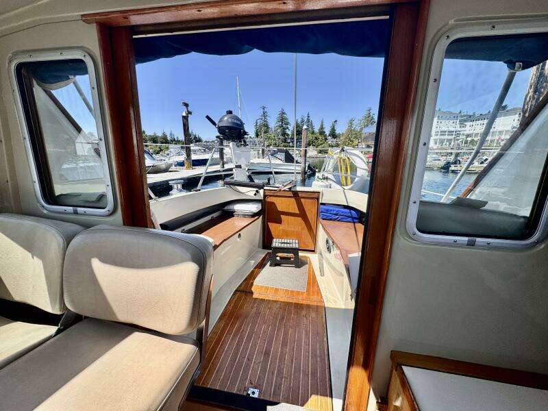 30ft LM Yacht For Sale