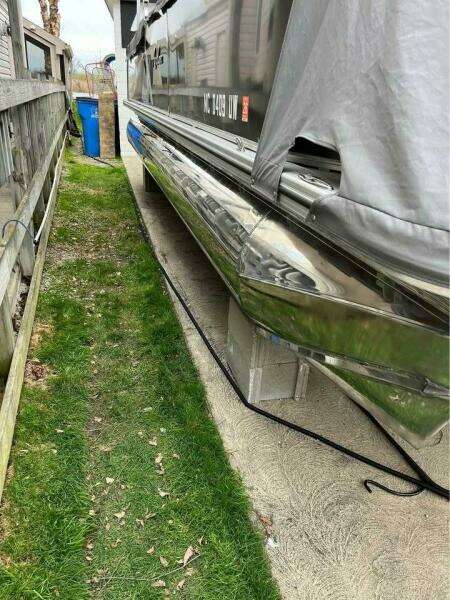 23ft Avalon Yacht For Sale