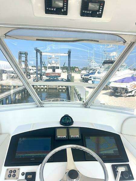 TROPHY HUNTER 37ft Ocean Yachts Yacht For Sale