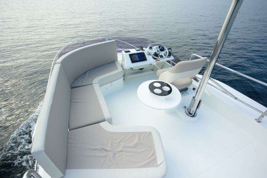 Everything Is Fine 30ft Beneteau Yacht For Sale