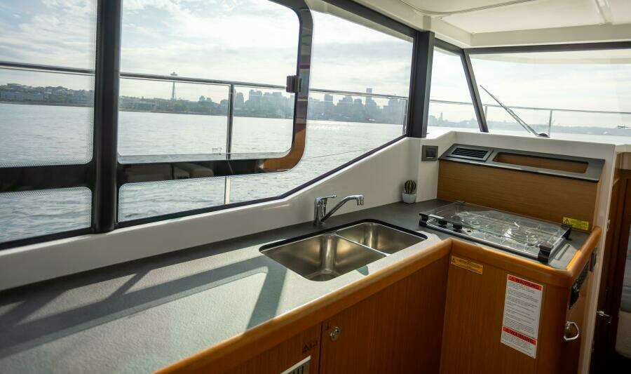 Everything Is Fine 30ft Beneteau Yacht For Sale