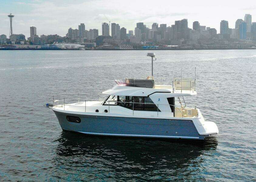 Everything Is Fine 30ft Beneteau Yacht For Sale