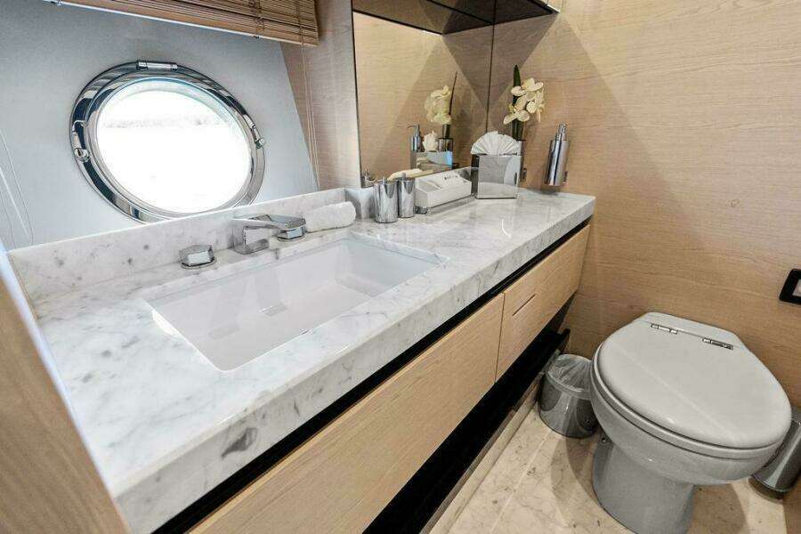 Deep Blue  80ft Azimut Yacht For Sale