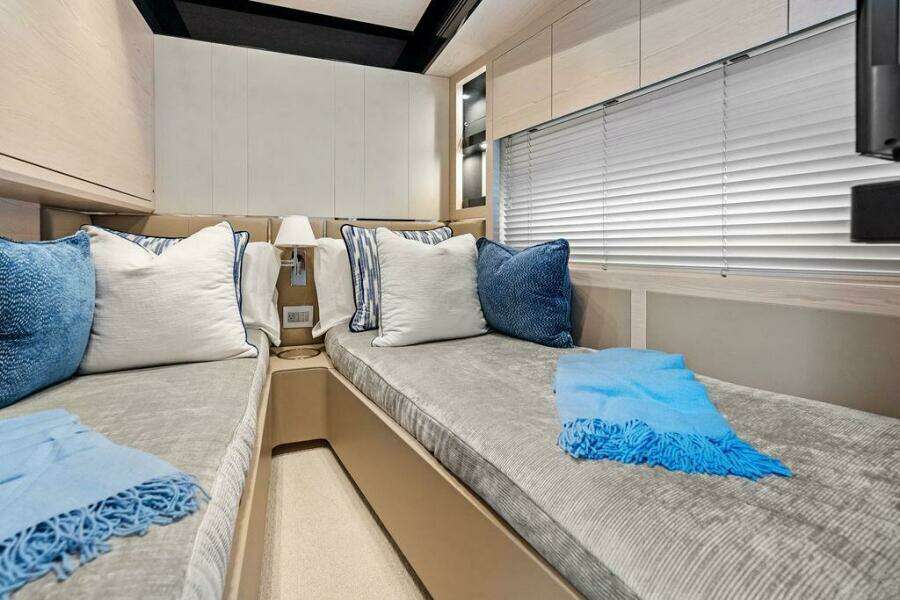 Deep Blue  80ft Azimut Yacht For Sale